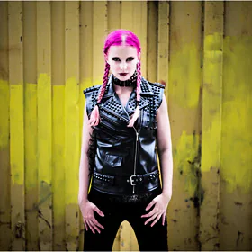 KILLSTAR Doom Černá XS
